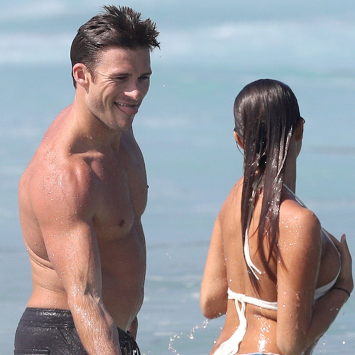 Who does scott eastwood date